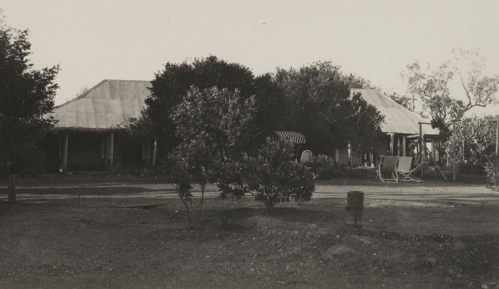 Station homestead in outback Queensland, around 1925